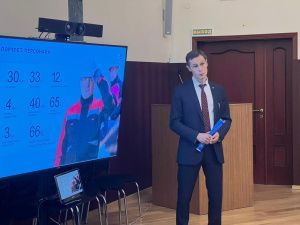 Коллектив Якутского предприятия по торговле алмазами АЛРОСА встретился со студентами СВФУ