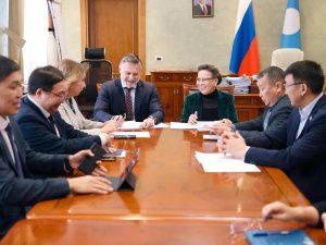 Председатель Правительства Якутии провел встречу с депутатом Госдумы РФ Галиной Данчиковой