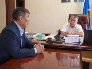 Дмитрий Садовников и Анатолий Николаев обсудили подготовку кадров для Якутска