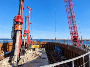 Мостовой переход через Лену в Якутии вступил в ключевую фазу строительства