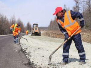 Три участка федеральной трассы «Лена» в Республике Саха (Якутия) ремонтируют с применением технологии стабилизации грунтов
