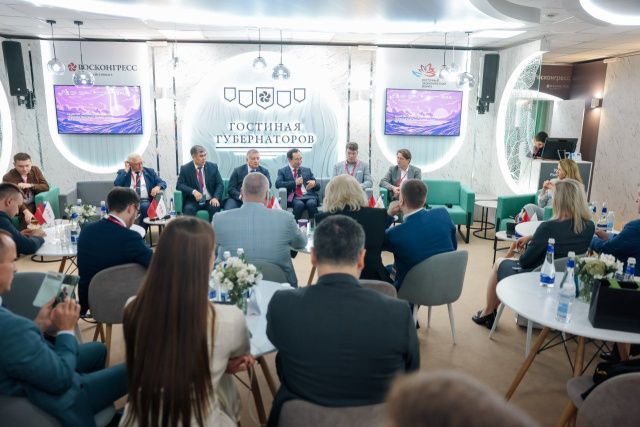 ВЭФ-2024: Айсен Николаев назвал главным фактором демографического роста создание условий для жизни людей