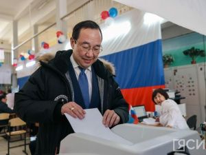Айсен Николаев проголосовал на выборах президента России