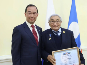 Народный учитель России Виктор Потапов награжден знаком отличия «Гражданская доблесть»