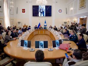 Альберт Семенов поздравил со столетним юбилеем Наума Трифоновича Слепцова