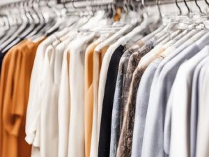 Спрос на подшивание одежды у россиян увеличился на 25%