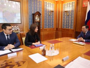 Главе Якутии представили нового руководителя Якутского УФАС
