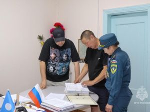 Сотрудники МЧС России продолжают профилактику на объектах летнего отдыха детей