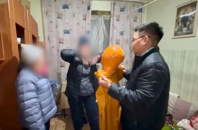 Удар ножом в спину сожителя