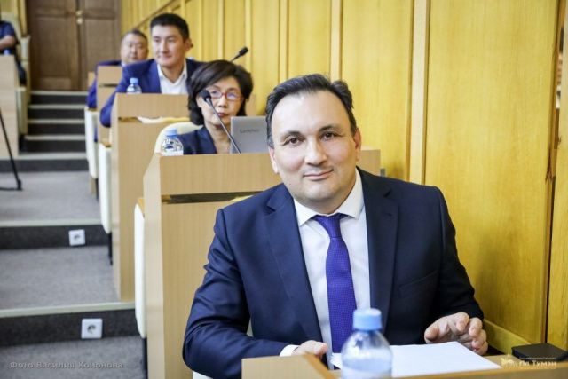 Руководителем аппарата парламента Якутии избран Андрей Антонен