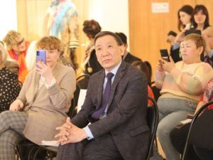 Афанасий Ноев открыл выставку таймырских умельцев «В диалоге времён»