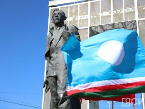 В Якутии отмечают день флага республики