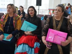 Прошел I Межнациональный форум женщин «Сохранение и возрождение народных традиций в руках матерей»