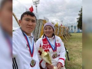 Степанида Артахинова и Николай Новгородов завоевали серебро чемпионата России по стрельбе из лука