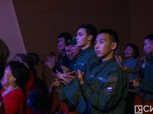 Государственные награды вручили воинам-якутянам на II Антифашистском форуме в Якутске