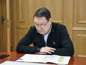 В Якутии из-за образования наледи временно закрыты два автозимника