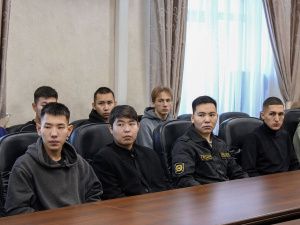 В Якутске отметили День призывника
