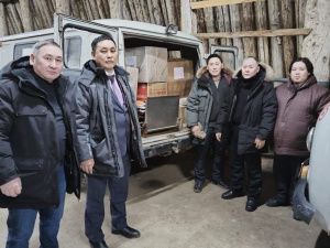 Печки, окопные свечи и медикаменты отправили бойцам-якутянам активисты управления Госстройжилнадзора