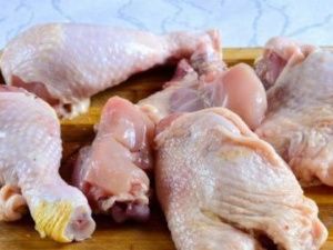 В пробах куриных полуфабрикатов "Нерюнгринской птицефабрики" выявлено несоответствие по показателю "тилозин"