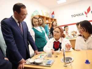 В селе Бясь-Кюёль Якутии в День учителя открыли новую школу