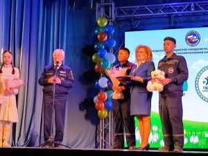 В Службе спасения Якутии провели семейный конкурс