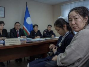 За курение отличницей в туалете школы вейпа, в отношении мамы возбудили дело за ненадлежащее исполнение родительских обязанностей