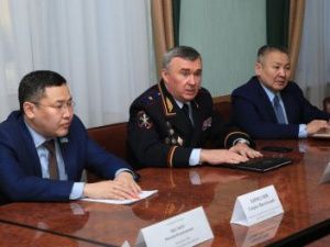 Министр ВД по Якутии Владимир Прокопенко встретился с делегацией из Кыргызской Республики