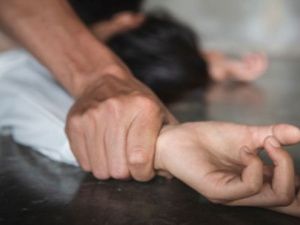 Дежурный прокурор: В Якутске совершенно изнасилование