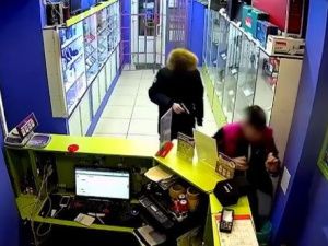 В Якутске работник комиссионного магазина и его знакомый инсценировали ограбление
