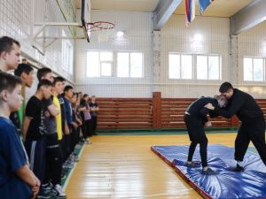 Представители отдела по конвоированию УФСИН посетили республиканскую специальную (коррекционную) школу-интернат