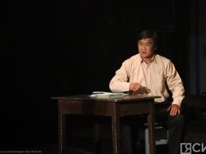 «Коркин. Клятва»: в Якутске состоялась премьера спектакля, посвящённого тренеру по вольной борьбе