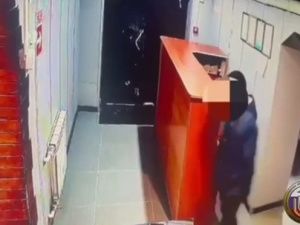 40-летний якутянин похитил два смартфона стоимостью 179 тысяч рублей в ночном клубе