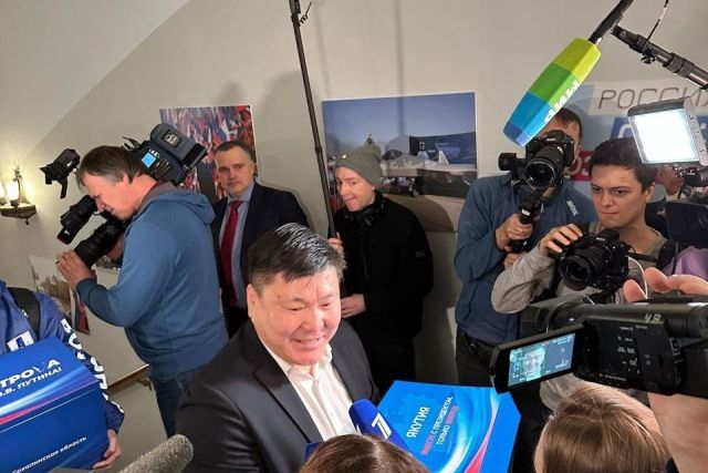 Из Якутии доставили первую партию подписей в поддержку Владимира Путина