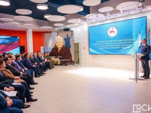 Собрание общественности провели в Якутии в память о первом президенте республики
