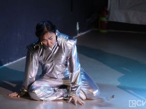 В Якутске прошла премьера спектакля «Дневники Джидду Кришнамурти»