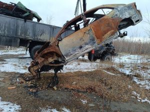 Поселок Сангар очистили от бесхозных кузовов автомобилей по акции «Чистый поселок!»