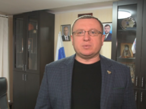 Глава г. Кировское ДНР Сергей Ермаков поздравил якутян с Новым годом