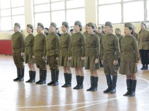 Федерация профсоюзов Якутии организовала смотр строевой подготовки среди работающей молодежи