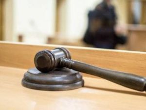 Житель села Сунтар приговорен к обязательным работам за жестокое обращение с ребенком