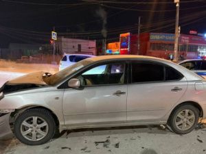 В Якутске в ДТП на перекрестке пострадали трое человек