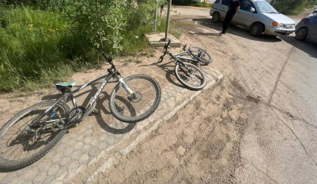 В Якутске велосипедистка получила травму в ДТП