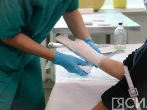 В Якутске из-за гололеда наплыв пострадавших в травмпункте