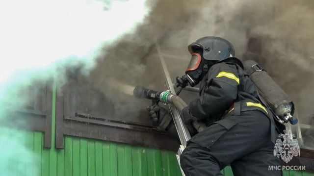 Пожар в Доме культуры Жатая — эвакуировано 7 человек