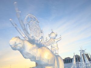 Искусство из снега и льда: зимние скульпторы соревнуются в Якутске за звание лучшего