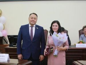 Событие: «Слава Матери». В Якутске наградили многодетных матерей