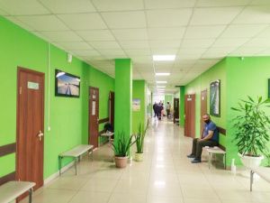 В Медицинский центр Акционерной компании "Железные дороги Якутии" в г. Алдане требуется  на работу врач