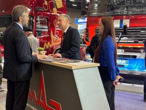 Делегация АО «АК «ЖДЯ» приняла участие в Международной промышленной выставке «Иннопром-2025»