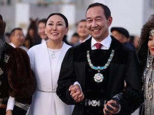 В Якутске прошел масштабный осуохай в честь Дня государственности республики