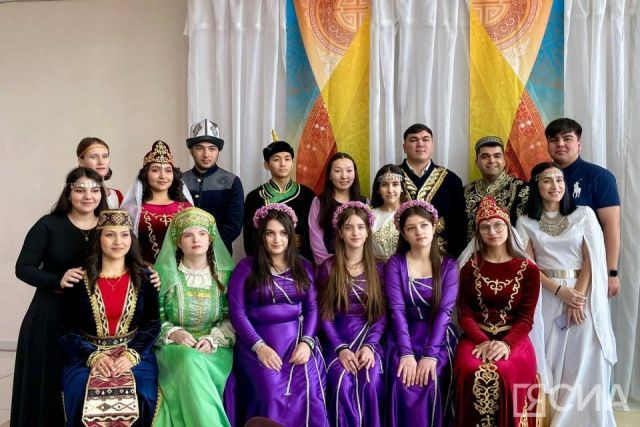 В Якутске прошла проектная сессия финалистов конкурса «Время традиций»