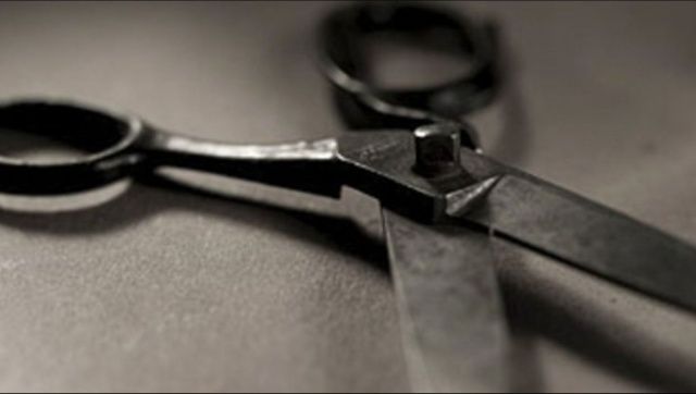 Житель Якутии убил жену, метнув в нее ножницы: Вынесен приговор